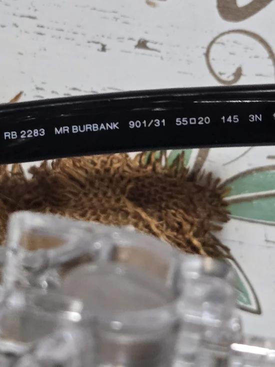 Ray-Ban Classic Black Wayfarer Sunglasses with Green Lenses - Picture 6 of 6